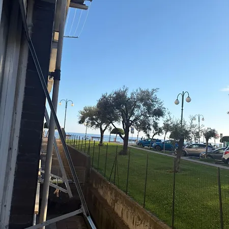 La Finestra Sul Mare House * Chiavari